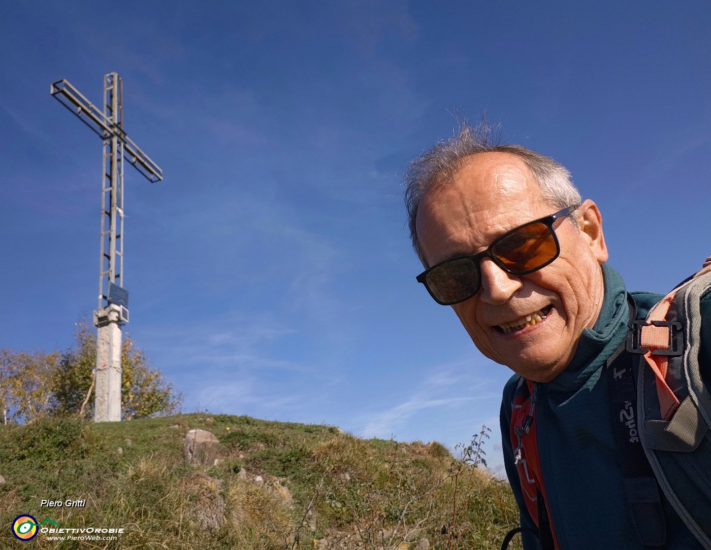 32 Alla croce del Monte Gioco (1366 m).jpg